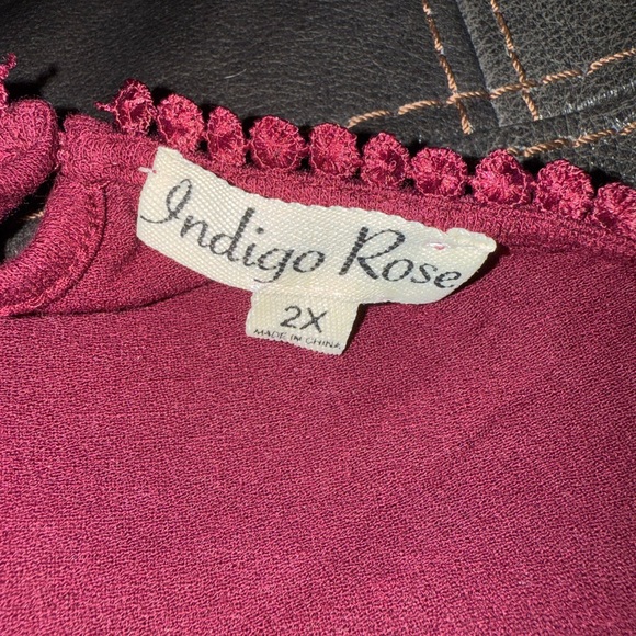 Hannah Burgundy Lace Sleeve Blouse - Picture 3 of 3